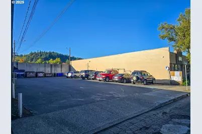 129 N Main Ave, Gresham, OR 97030 - Photo 13