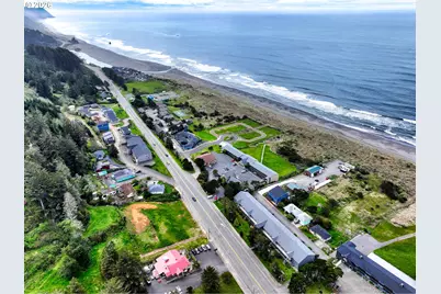 29271 Ellensburg Ave, Gold Beach, OR 97444 - Photo 23