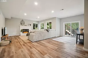 2378 Falcon Dr, West Linn, OR 97068 - Photo 31