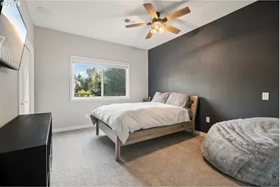 2378 Falcon Dr, West Linn, OR 97068 - Photo 35