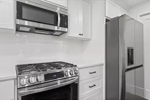 3270 SW 180th Pl, Beaverton, OR 97003 - Photo 15