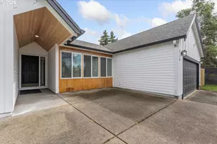 3270 SW 180th Pl, Beaverton, OR 97003 - Photo 3