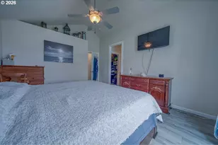 781 Kentucky Ave, Coos Bay, OR 97420 - Photo 31
