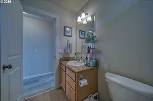 781 Kentucky Ave, Coos Bay, OR 97420 - Photo 29