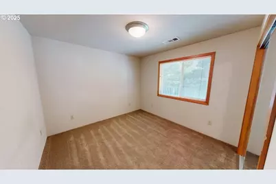 29182 Kerber Dr, Gold Beach, OR 97444 - Photo 17