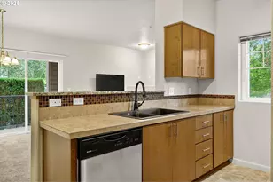 10664 NE Holly St, Hillsboro, OR 97006 - Photo 11