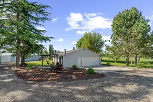 9831 Marquam Cir, Molalla, OR 97038 - Photo 5