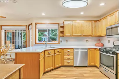 114 Calumet Cir, Eugene, OR 97401 - Photo 21