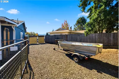 690 NE 5th St, Willamina, OR 97396 - Photo 27