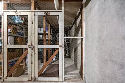 235 NE 61st Ave #36, Portland, OR 97213 - Photo 19