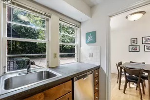 235 NE 61st Ave, Portland, OR 97213 - Photo 11