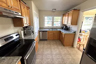 1551 Market St NE, Salem, OR 97301 - Photo 13