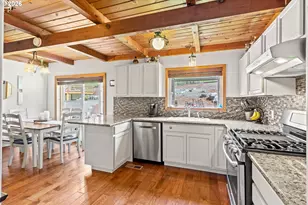 928 Old Stage Rd, Wolf Creek, OR 97497 - Photo 11