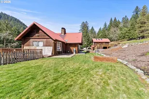 928 Old Stage Rd, Wolf Creek, OR 97497 - Photo 41