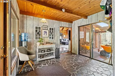 928 Old Stage Rd, Wolf Creek, OR 97497 - Photo 7
