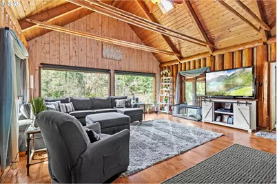 928 Old Stage Rd, Wolf Creek, OR 97497 - Photo 9