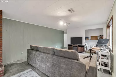 1320 SW 31st St, Gresham, OR 97080 - Photo 27