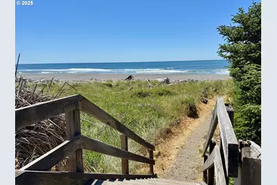 29045 Vizcaino Ct, Gold Beach, OR 97444 - Photo 3