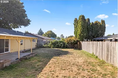 4655 Crown Ct, Salem, OR 97301 - Photo 17