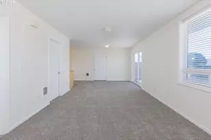 561 W Olive St, Newport, OR 97365 - Photo 21