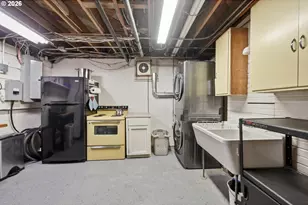 28 W 22nd Ave, Eugene, OR 97405 - Photo 27