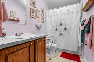 700 N Mill St, Creswell, OR 97426 - Photo 17