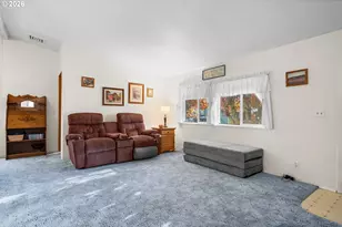 700 N Mill St, Creswell, OR 97426 - Photo 9