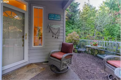 140 SW Gull Sta, Depoe Bay, OR 97341 - Photo 3
