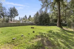 1122 SE 9th St, Bandon, OR 97411 - Photo 27