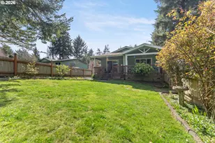 1122 SE 9th St, Bandon, OR 97411 - Photo 3