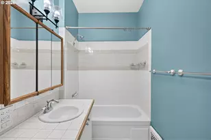 534 SE 15th Ave, Portland, OR 97214 - Photo 25