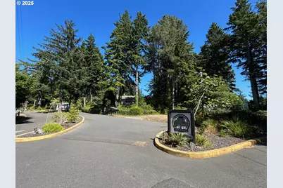 5170 Grand Ave #19, Florence, OR 97439 - Photo 37