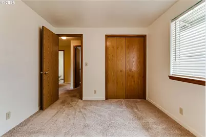 886 River Hills Dr, Springfield, OR 97477 - Photo 25