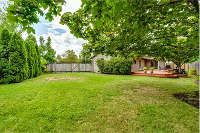 886 River Hills Dr, Springfield, OR 97477 - Photo 35