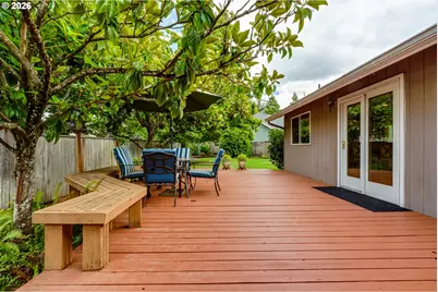 886 River Hills Dr, Springfield, OR 97477 - Photo 33