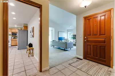 886 River Hills Dr, Springfield, OR 97477 - Photo 3