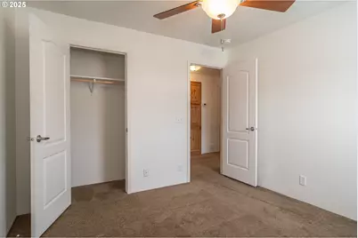 1000 E Central Ave, Sutherlin, OR 97479 - Photo 31