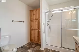1000 E Central Ave, Sutherlin, OR 97479 - Photo 27