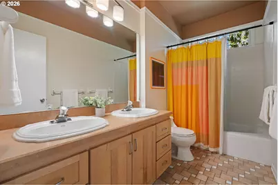 2637 SW Patton Ct, Portland, OR 97201 - Photo 21