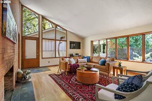 2637 SW Patton Ct, Portland, OR 97201 - Photo 5