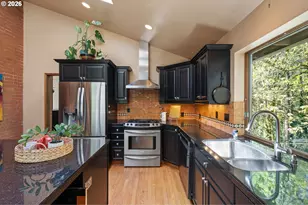 2637 SW Patton Ct, Portland, OR 97201 - Photo 11