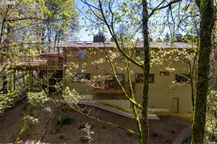 2637 SW Patton Ct, Portland, OR 97201 - Photo 29