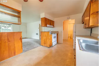 229 Holeman Ave, Eugene, OR 97404 - Photo 25