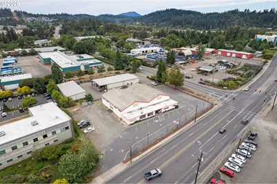3521 Franklin Blvd, Eugene, OR 97403 - Photo 3