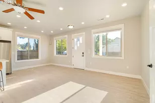 290 Nelson Ln, Gladstone, OR 97027 - Photo 5