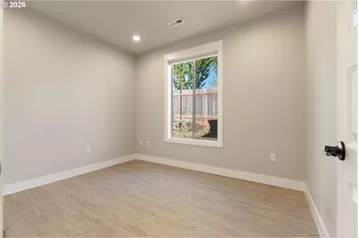 290 Nelson Ln, Gladstone, OR 97027 - Photo 17