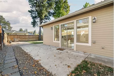 290 Nelson Ln, Gladstone, OR 97027 - Photo 21