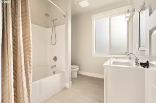 290 Nelson Ln, Gladstone, OR 97027 - Photo 15
