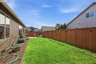 1076 S 40th Pl, Springfield, OR 97478 - Photo 37