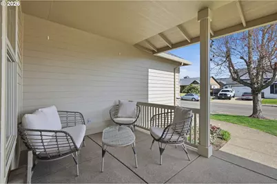 1076 S 40th Pl, Springfield, OR 97478 - Photo 33